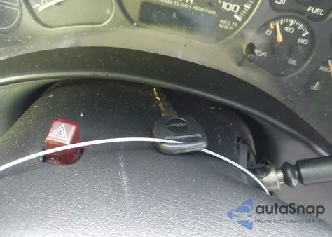 2002 Chevrolet Silverado 1500 Ls из США, поврежденный, VIN 2GCEC19T221219033